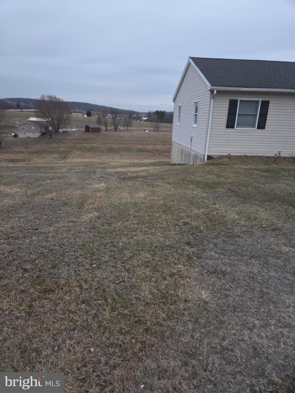 Building Photo - 533 Reisinger Rd