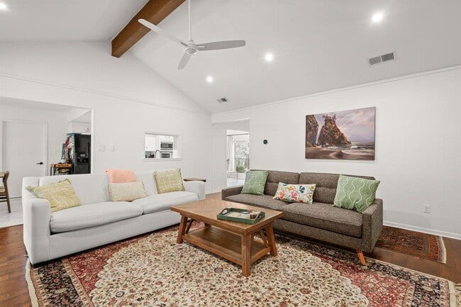 Building Photo - 12101 Carmel Park Ln