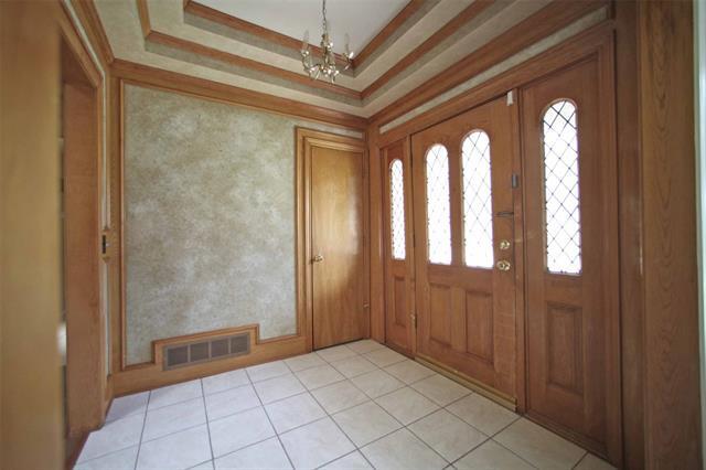 Building Photo - 1701 Huron Trail