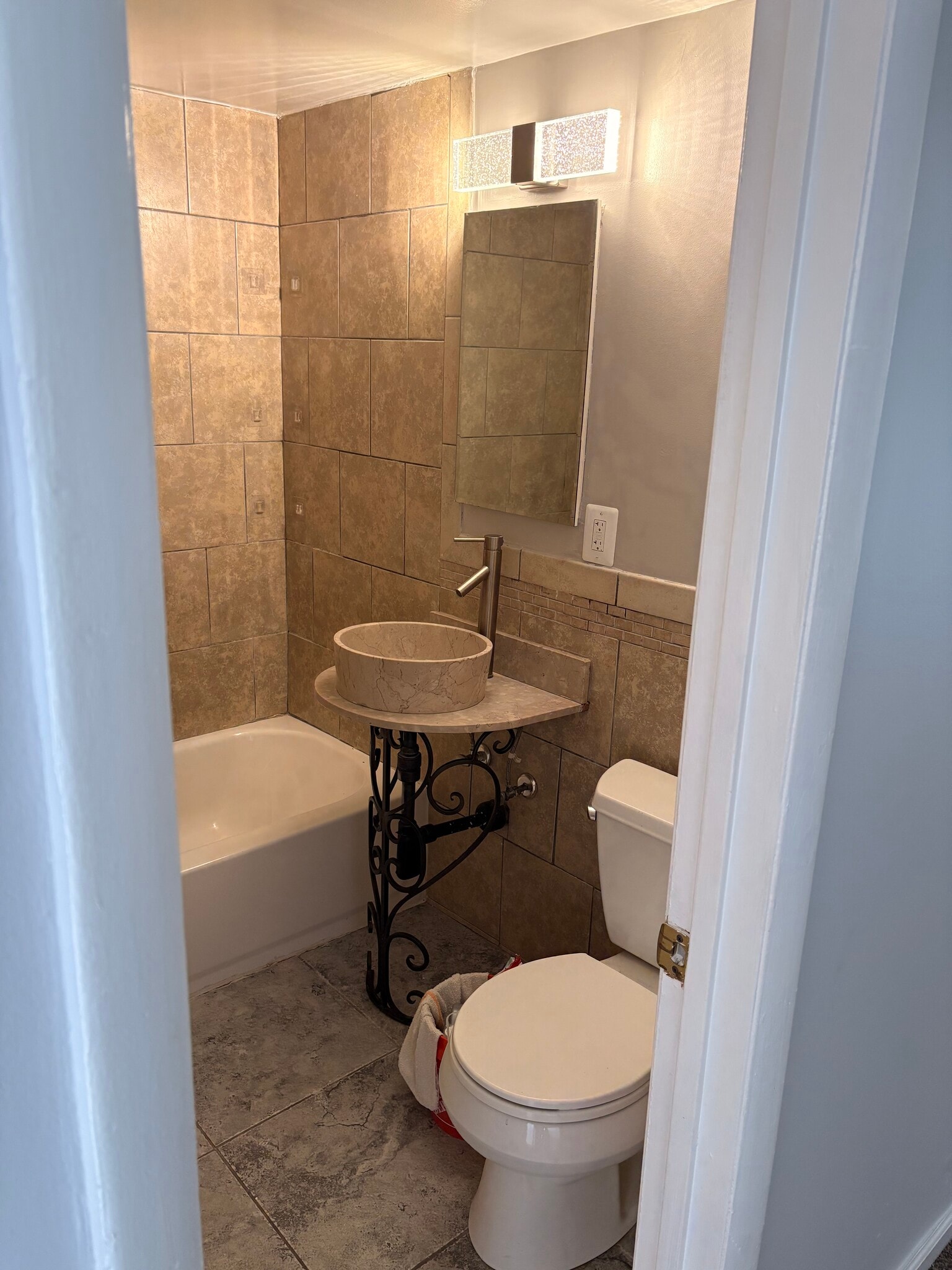 Building Photo - 3415 5th St SE