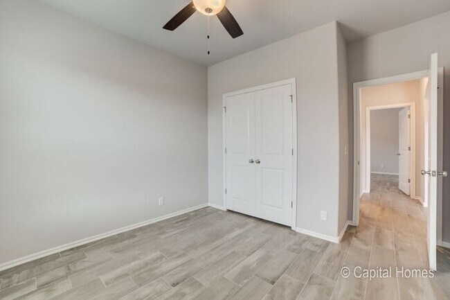 Building Photo - Move In Special! Relax In The Comfort of a...
