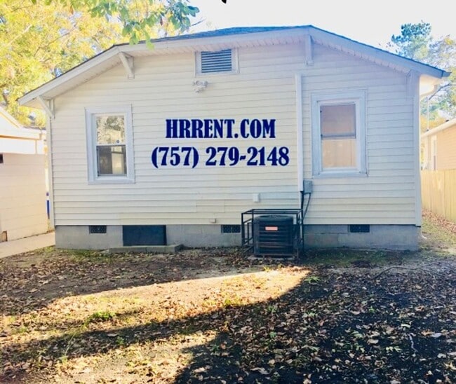 Building Photo - Charming Renovated 3 Bedroom 1 Bath Single...