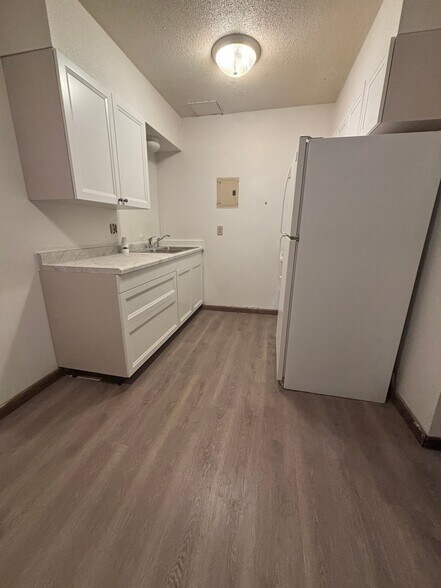 Building Photo - 1340 8th Ave