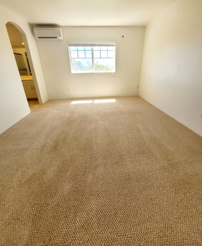Building Photo - AVAILABLE | Hawaii Kai: 3 Bedroom,2.5 Bathroom Townhome w/AC & Attached Garage |  | Features: In ...