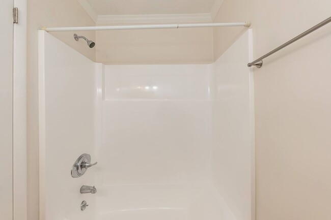 Building Photo - Fully Renovated 2BR Townhome-Style Condo – Available Now!