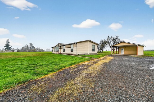 Building Photo - 6720 SW Minter Bridge Rd