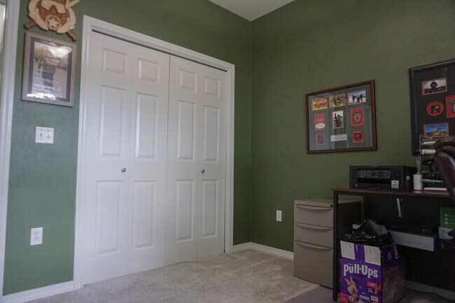 Building Photo - 212 Ladue Ave