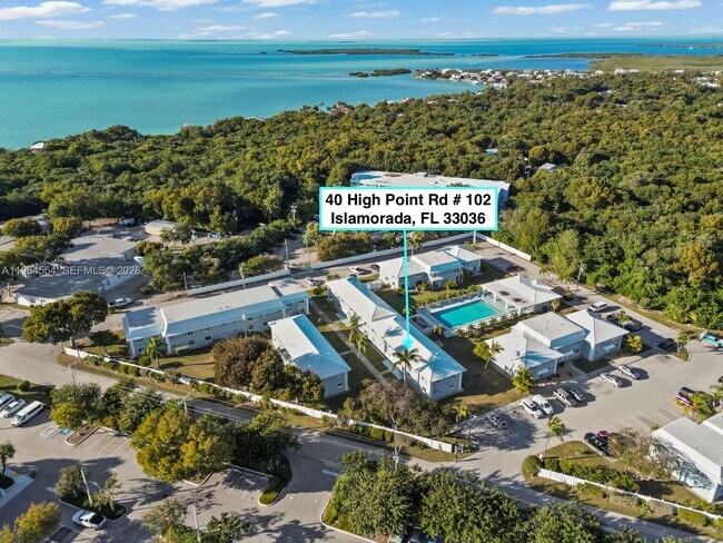 Building Photo - 40 High Point Rd