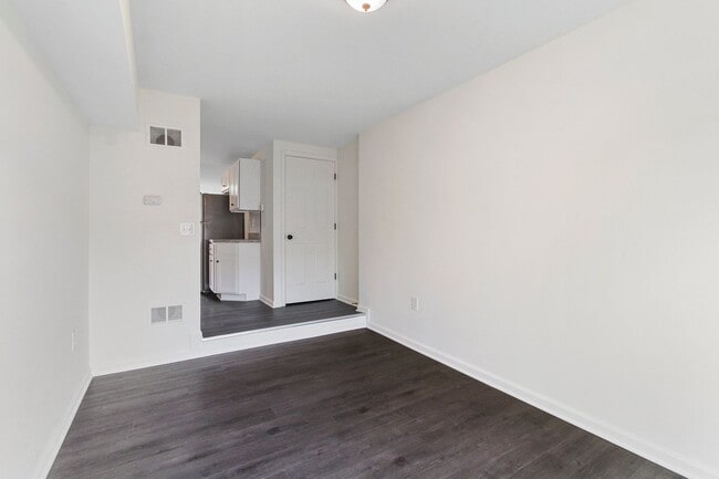 Building Photo - Modern 3BR/2BA Home in Columbia Borough School District w/ Fenced Yard & Central Air!