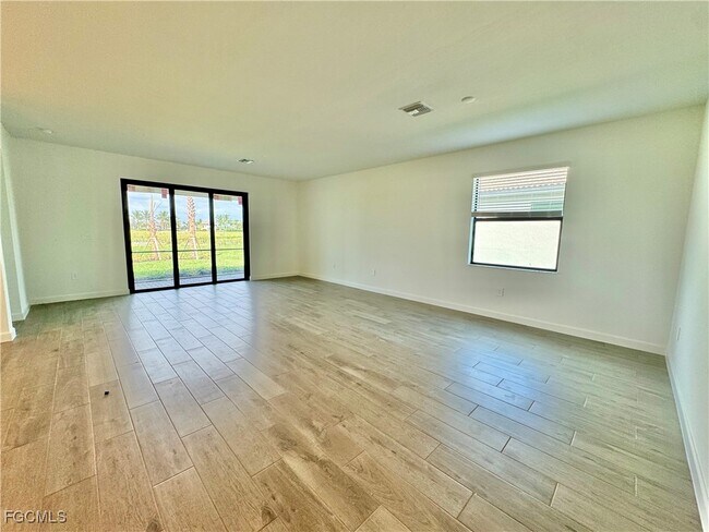 Building Photo - 19362 Hinkley Dr