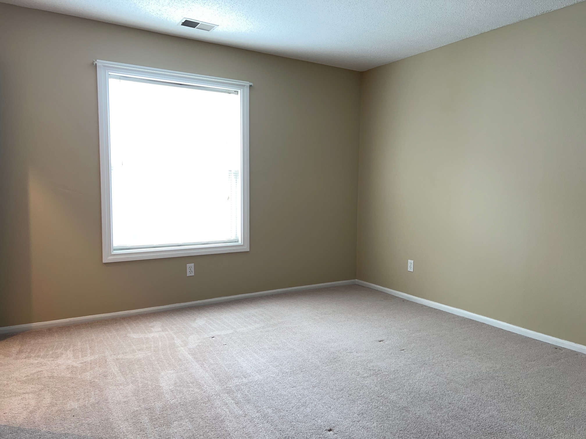 Building Photo - 5802 Ryewyck Dr
