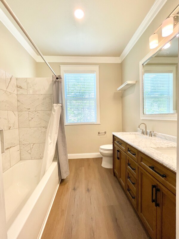 Building Photo - 7700 Boca Ciega Dr