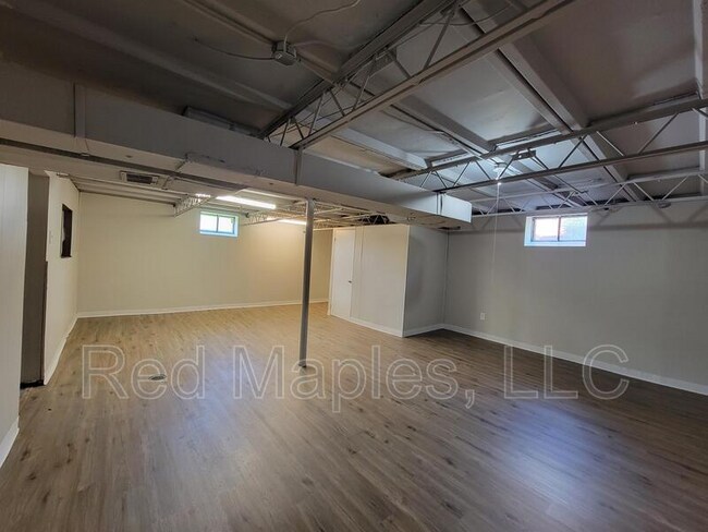 Building Photo - 7720 Wellington Ave