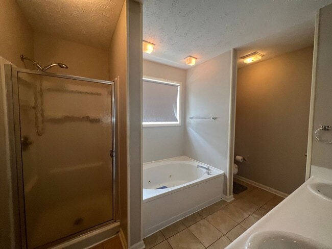 Building Photo - 309 Waterdown Dr