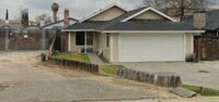Building Photo - Beautiful Single Story Home Ready To Be Ca...