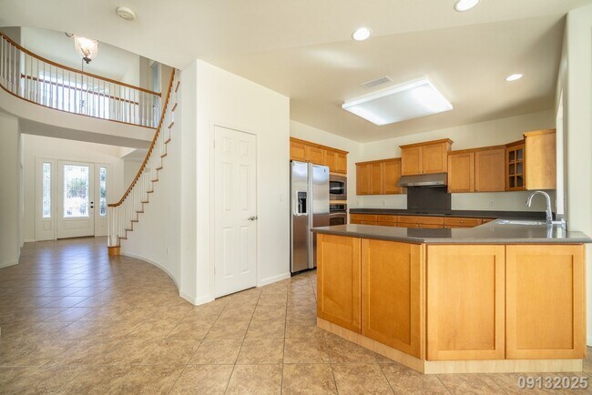 Building Photo - 4 Bed 3 Bath in Ocean Pointe