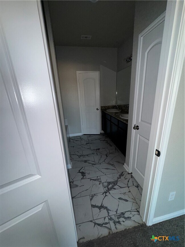 Building Photo - 13732 Charles W Fairbanks Cv