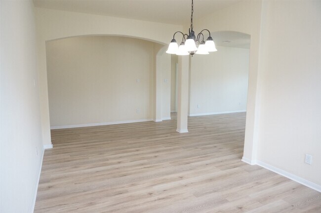 Building Photo - 2622 Whitetip Ct