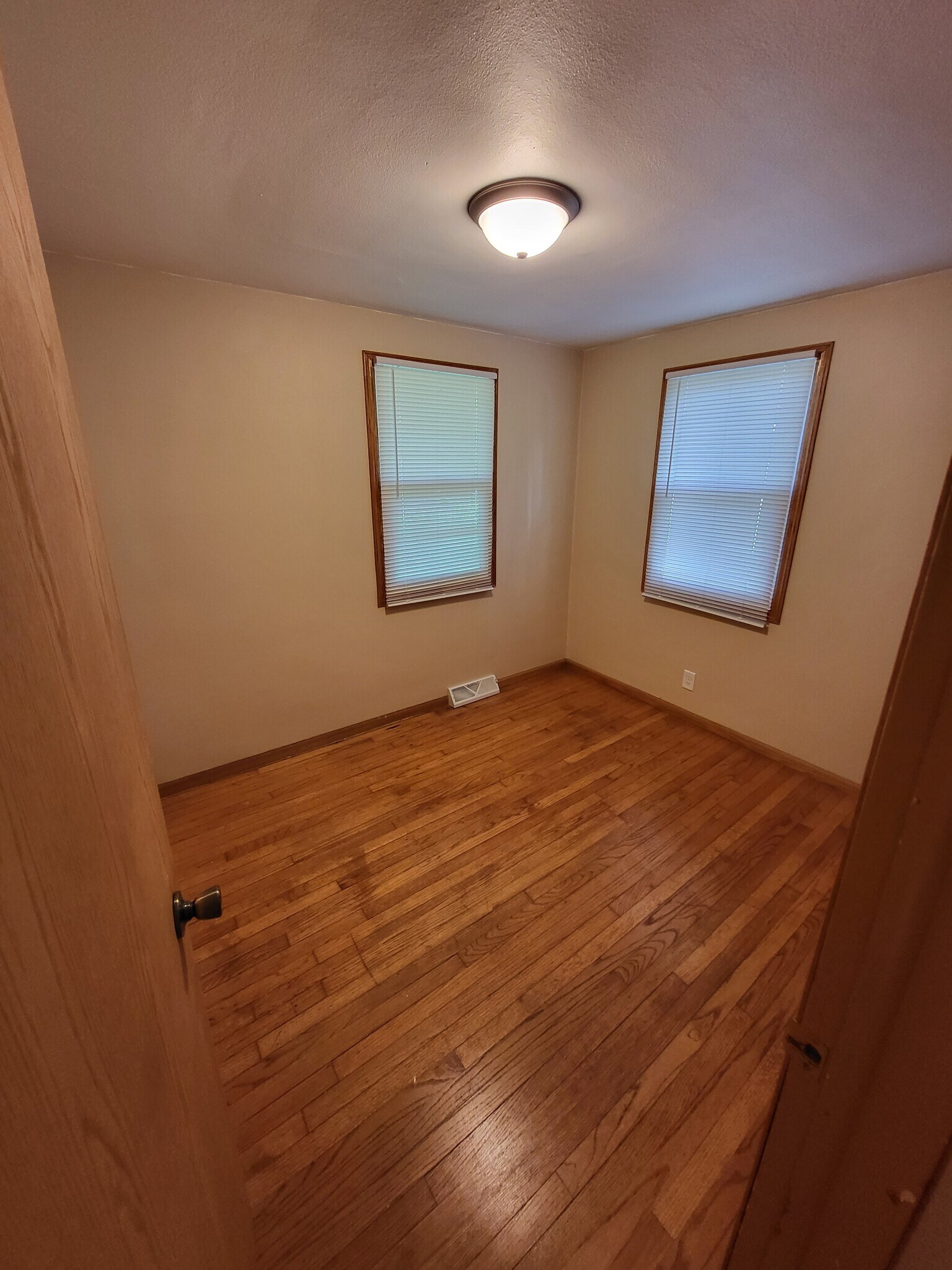 Building Photo - 6610 Carman Dr
