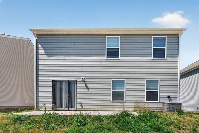 Building Photo - Spacious 4BR House in Charlotte