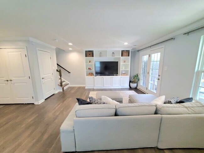 Building Photo - 7709 Milton Cir