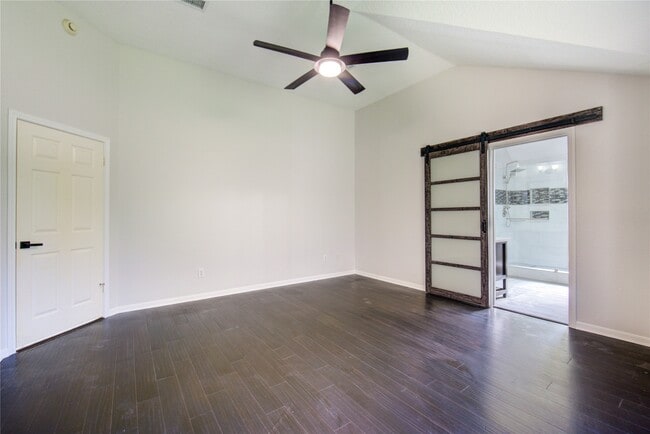 Building Photo - 115 Crimson Bay Dr