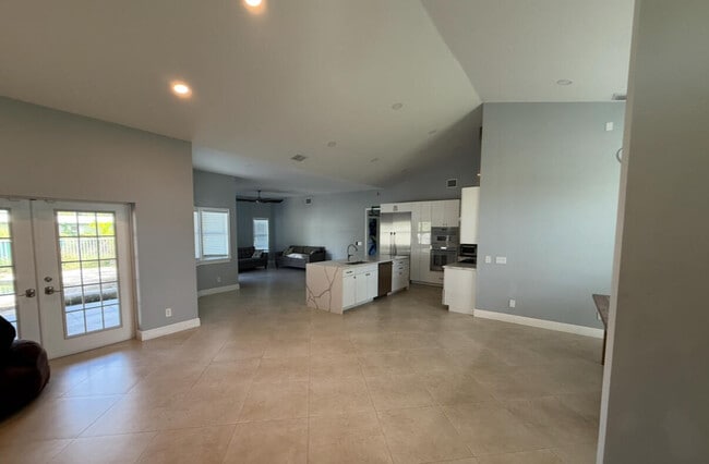 Building Photo - 1462 F Rd