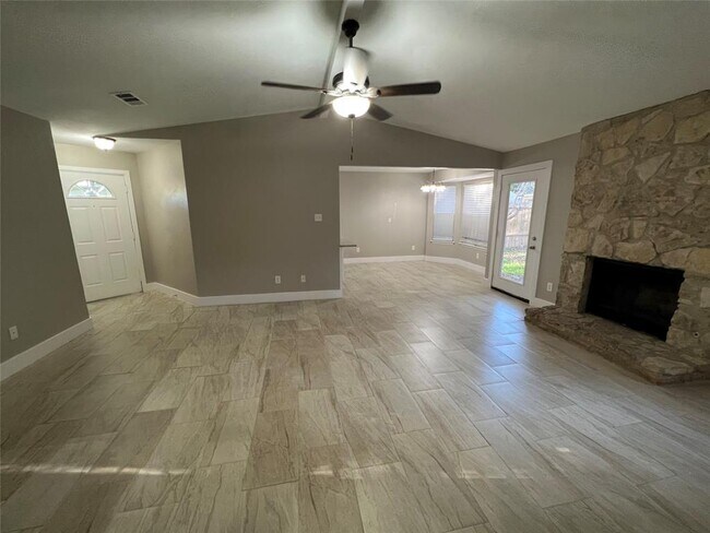 Building Photo - 5909 Avery Island Ave