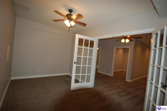 Building Photo - 223 S Rushmore Dr