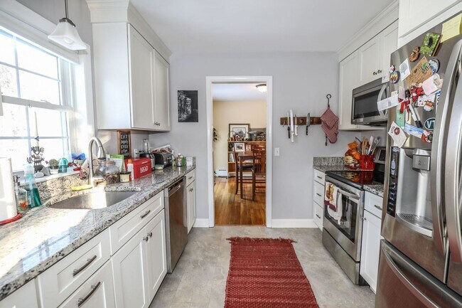 Building Photo - 2 Bedroom Home in Dover