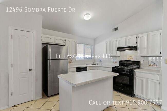 Building Photo - 12496 Sombra Fuerte Dr