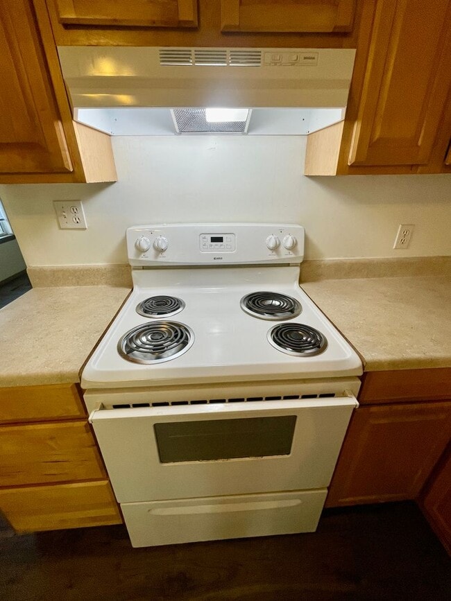 Building Photo - Pacific St., 2405 E.