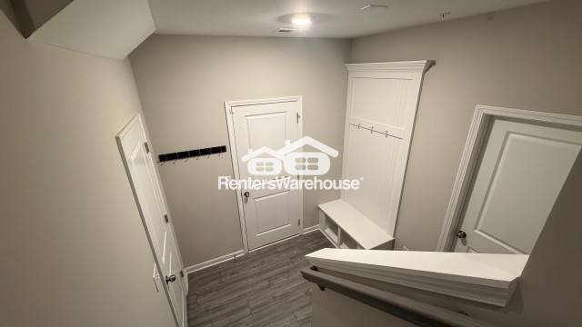 Building Photo - 328 Commons Ave