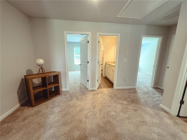 Building Photo - 109 Cedar Wood Trce