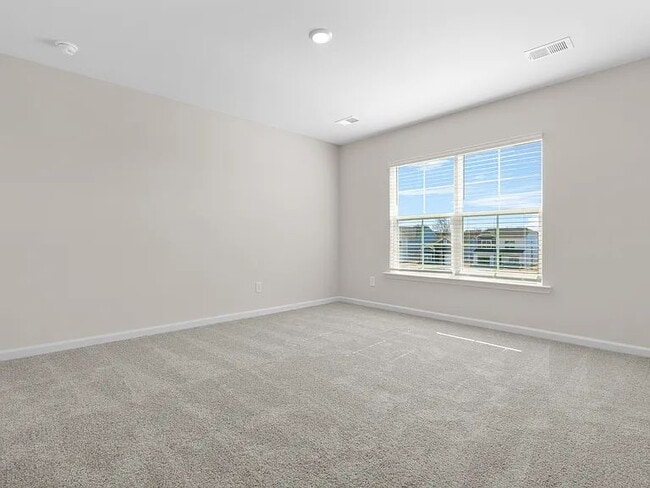 Building Photo - New Construction and available now!