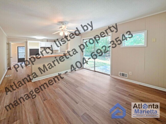 Building Photo - Charming Renovated Ranch on Private Wooded...