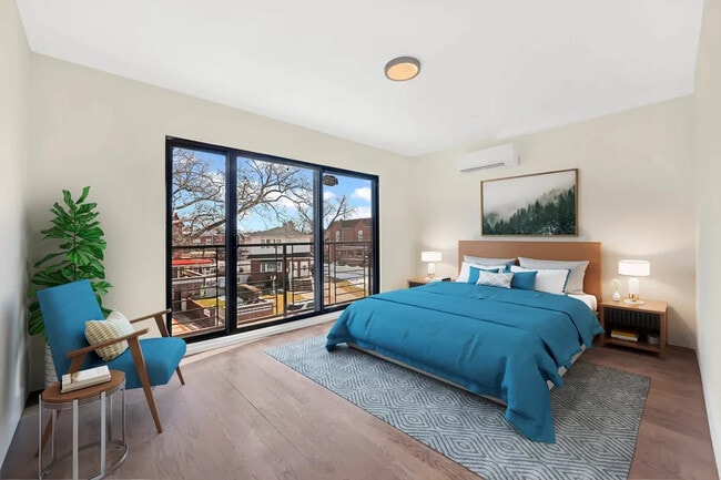 Building Photo - 694 E 38th St