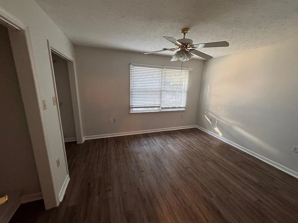 Building Photo - 516 34th Ave N