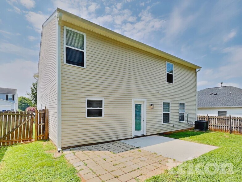 Building Photo - 5337 Liberty Hall Cir