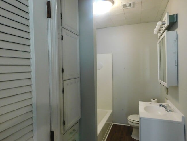 Building Photo - Fully Remodeled, Charming Home
