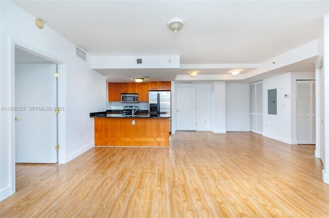 Building Photo - 4100 Salzedo St