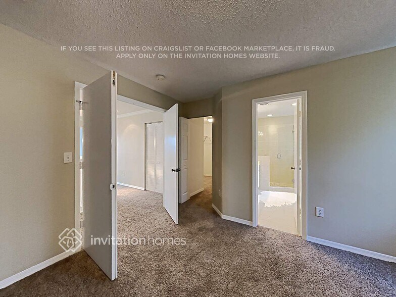 Building Photo - 9069 SW 157th Ct