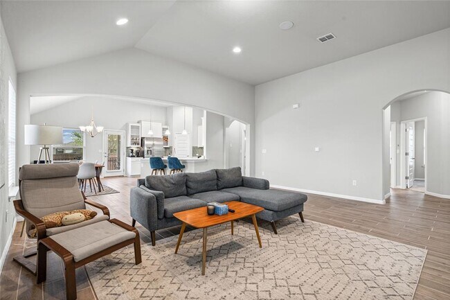 Building Photo - 10218 Ansel Dr