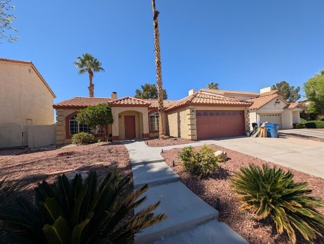 Building Photo - 731 Rising Star Dr