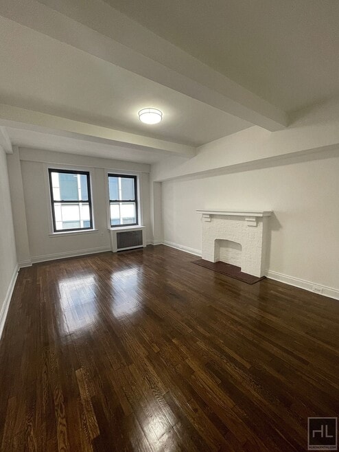 Building Photo - 145 W 55th St