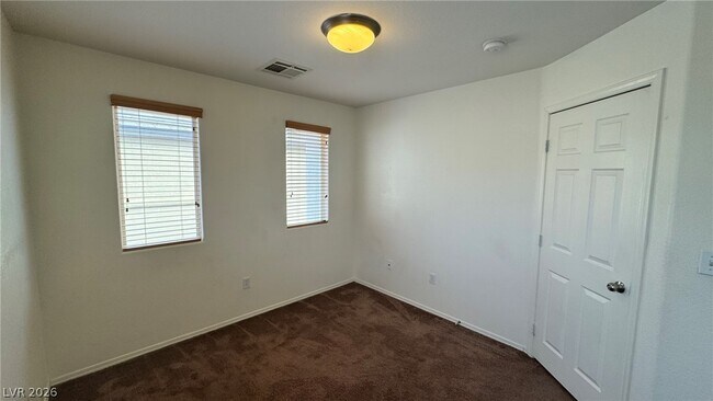 Building Photo - 9967 Carrizo Springs Ave