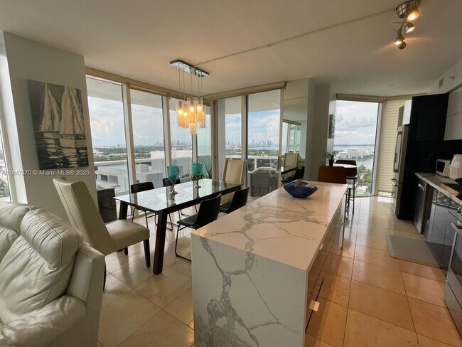 Building Photo - 4775 Collins Ave
