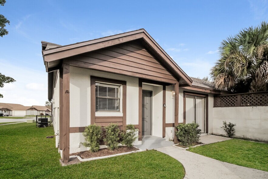 Building Photo - 8611 Drayton Ct