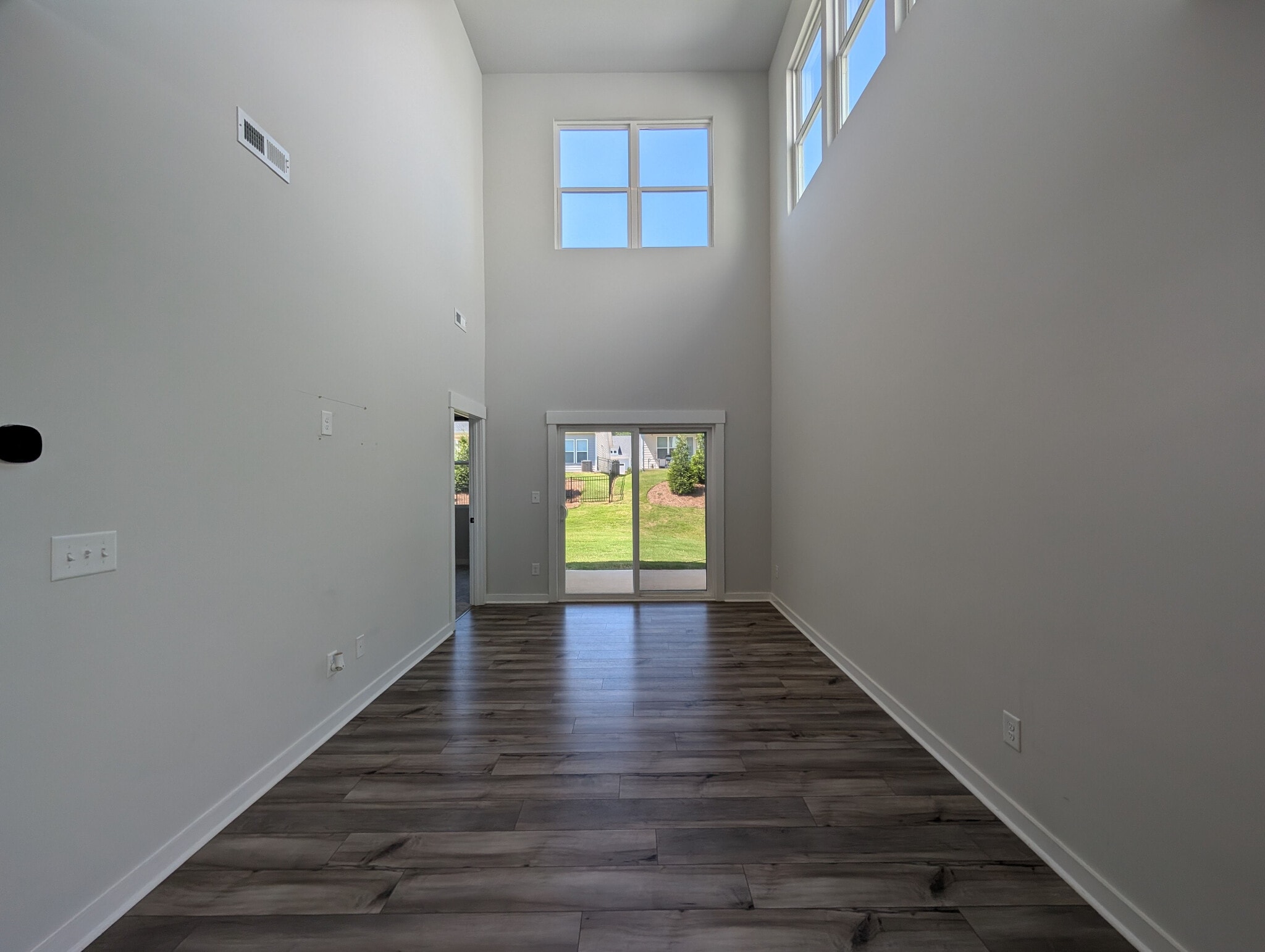 Building Photo - Room in Townhome on Munsing Dr