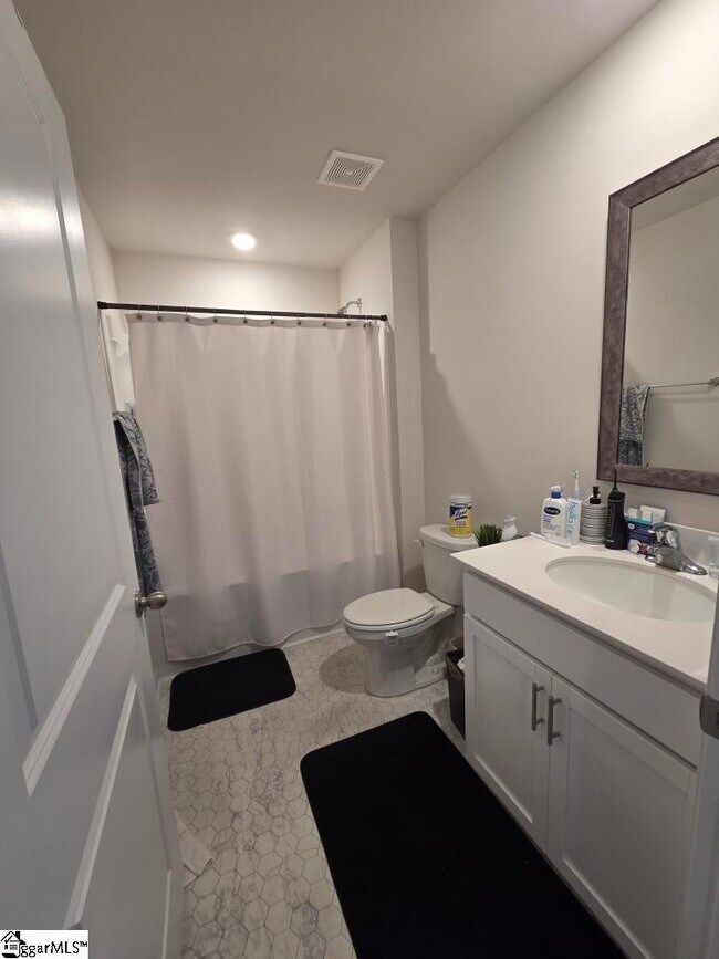 Building Photo - 3045 Hickory Rdg Trl